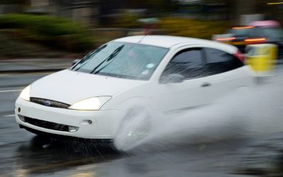 El aquaplaning y el aumento de visitas a talleres